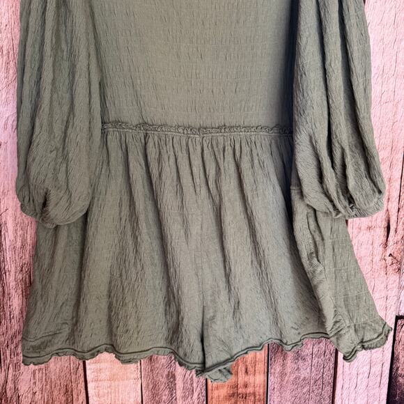 Free People FP Beach Romper Beyond Obsessed Green Puff Sleeve Casual Boho M - Picture 4 of 9